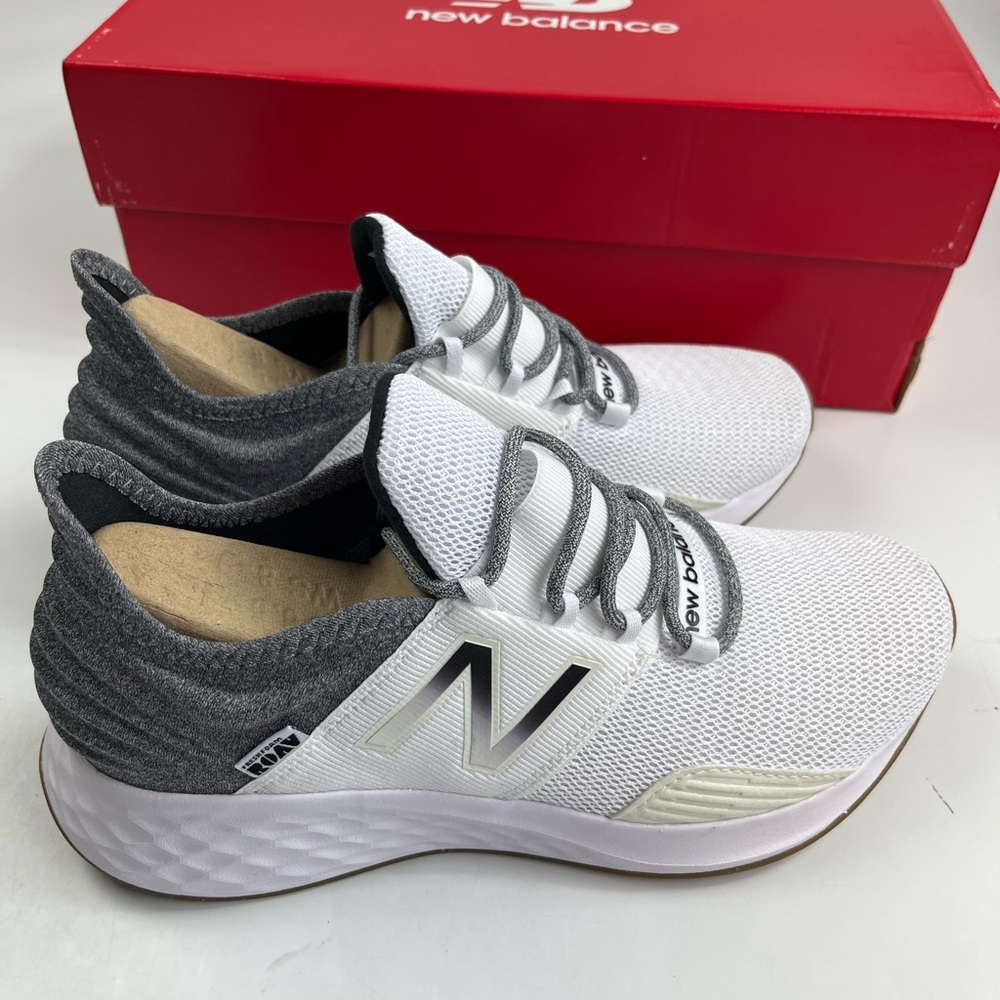 New Balance Women's Fresh Foam Roav Tee Shirt Shoe Size 8.5 B Medium